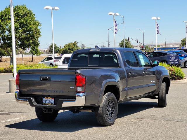 Used 2022 Toyota Tacoma SR5 RWD image 4