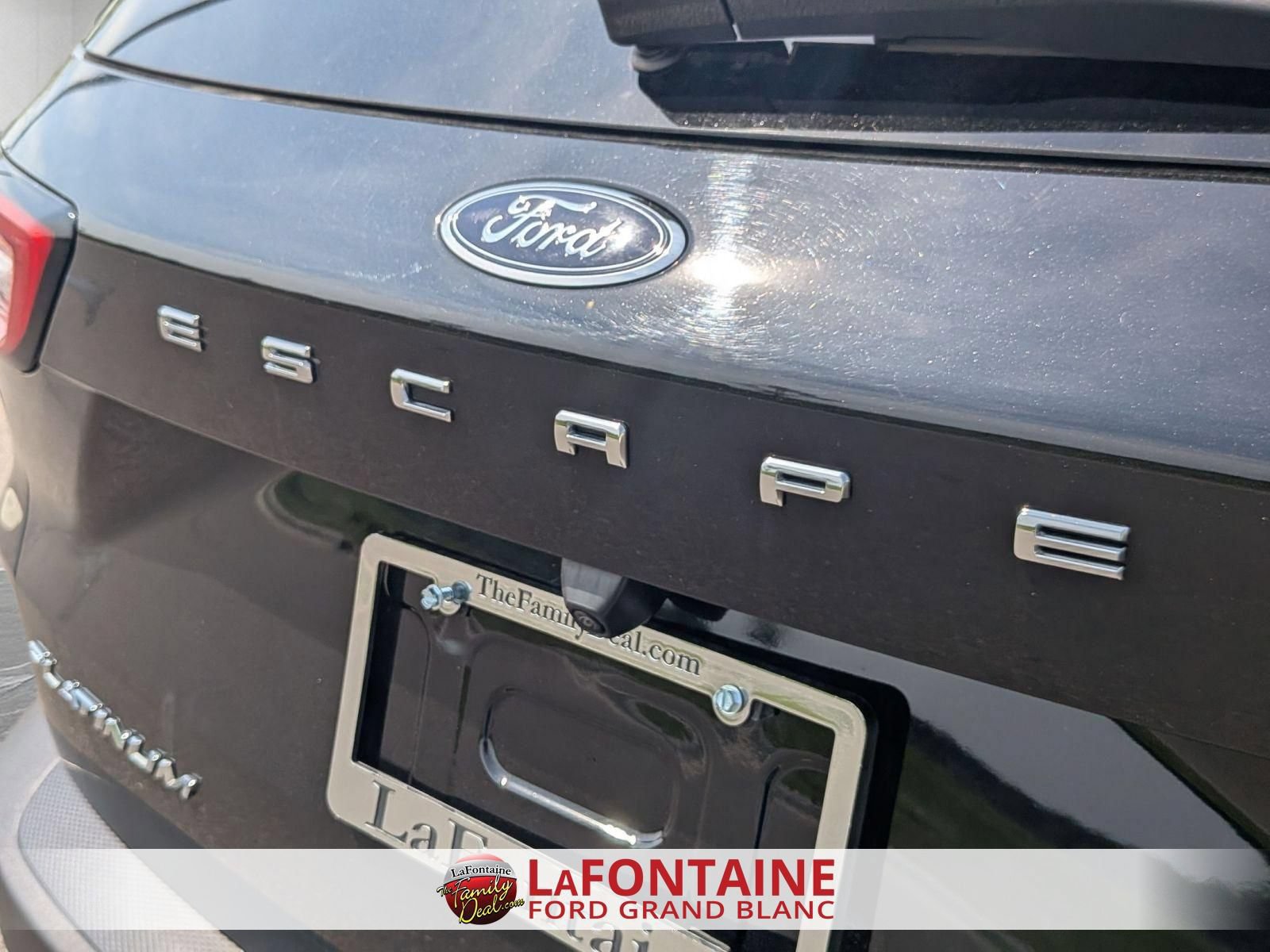 Certified 2024 Ford Escape Platinum AWD/4WD image 10