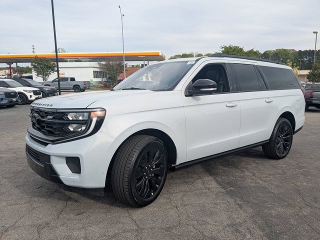 Certified 2025 Ford Expedition Max Platinum w/ Stealth Appearance Package AWD/4WD image 4