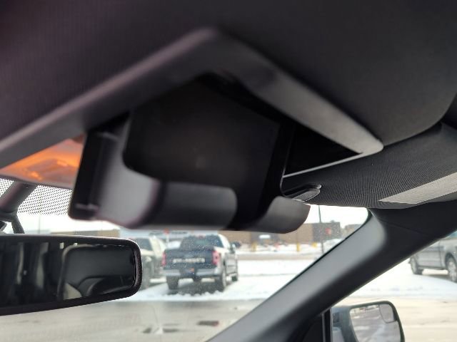 Certified 2018 Ford Explorer XLT w/ Equipment Group 202A image 27