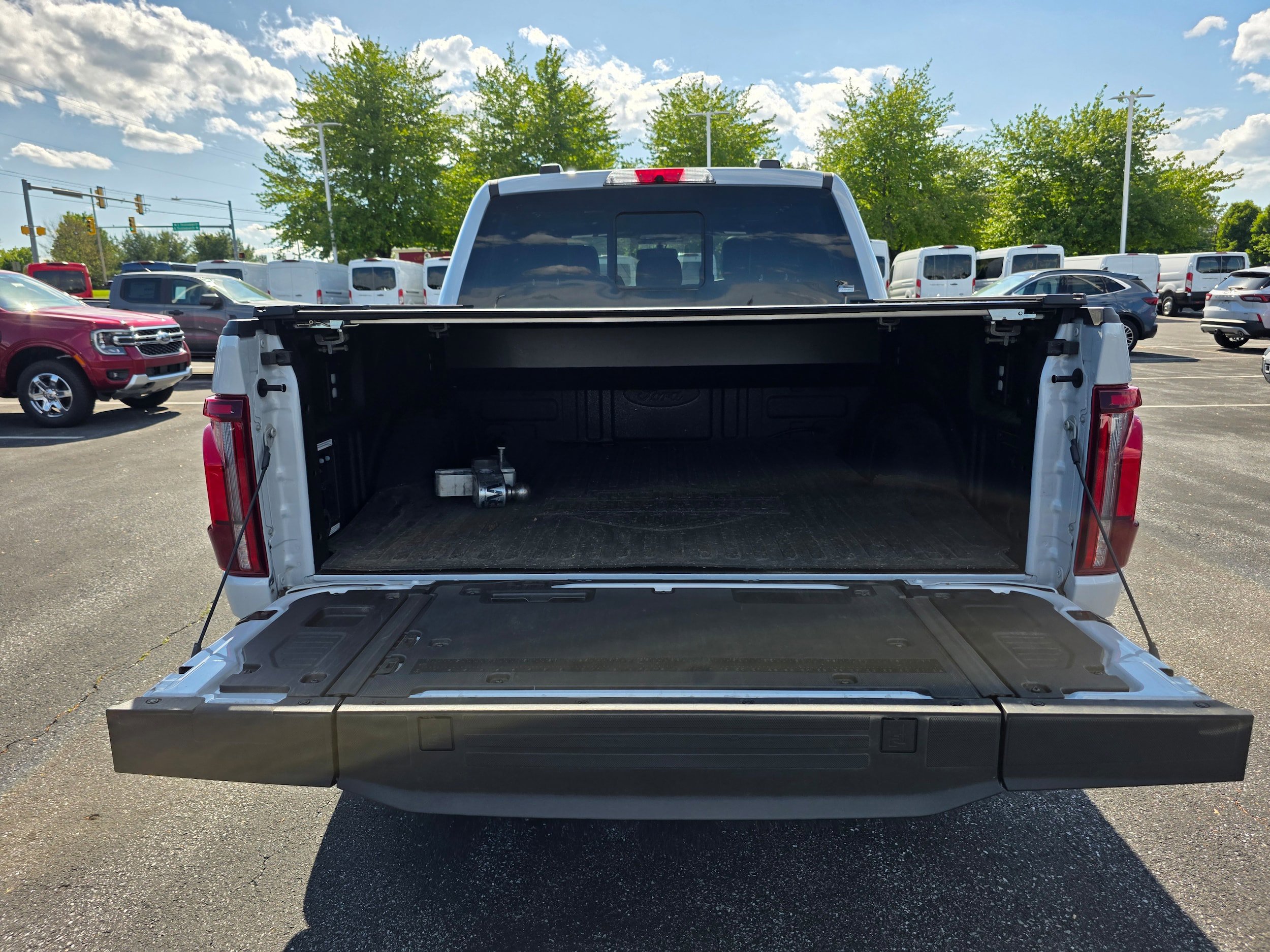 Certified 2025 Ford F150 Platinum w/ Equipment Group 702A High AWD/4WD image 8