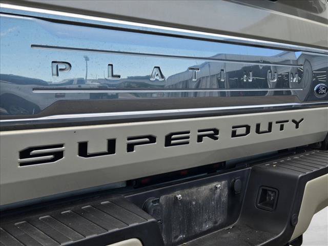 Certified 2018 Ford F350 Platinum w/ Platinum Ultimate Package AWD/4WD image 7