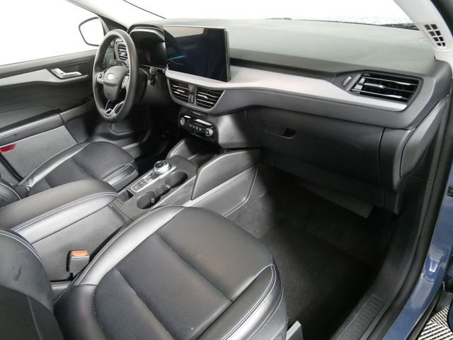 Certified 2025 Ford Escape Platinum image 10