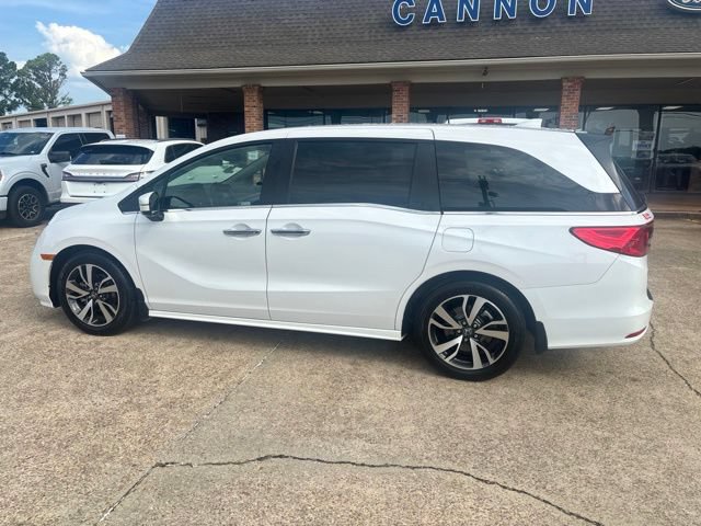 Used 2024 Honda Odyssey Touring image 3