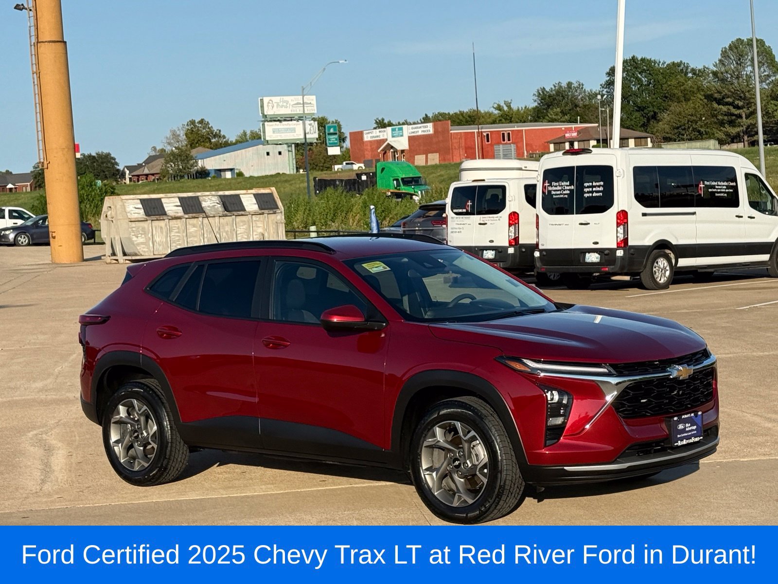 Used 2025 Chevrolet Trax LT FWD image 3