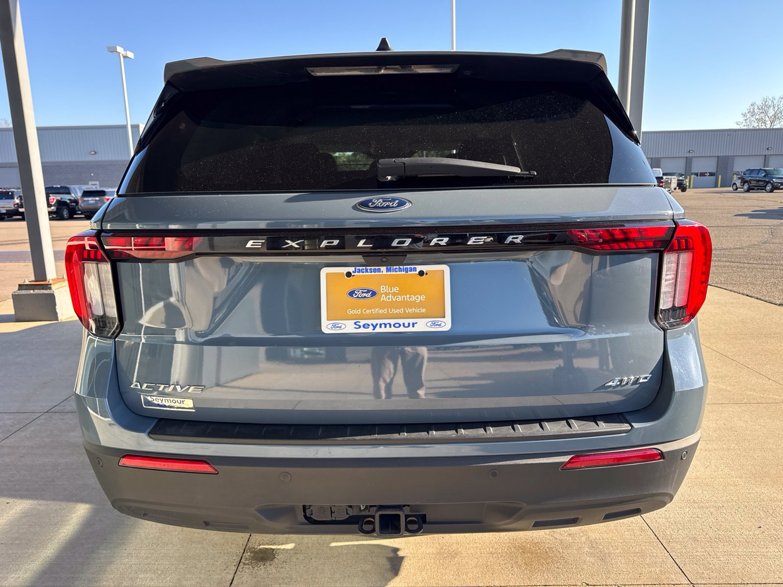 Certified 2025 Ford Explorer Active AWD/4WD image 6