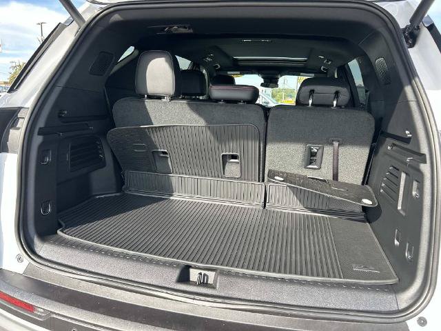 Used 2025 Chevrolet Traverse Z71 w/ Driver Confidence Package AWD/4WD image 20