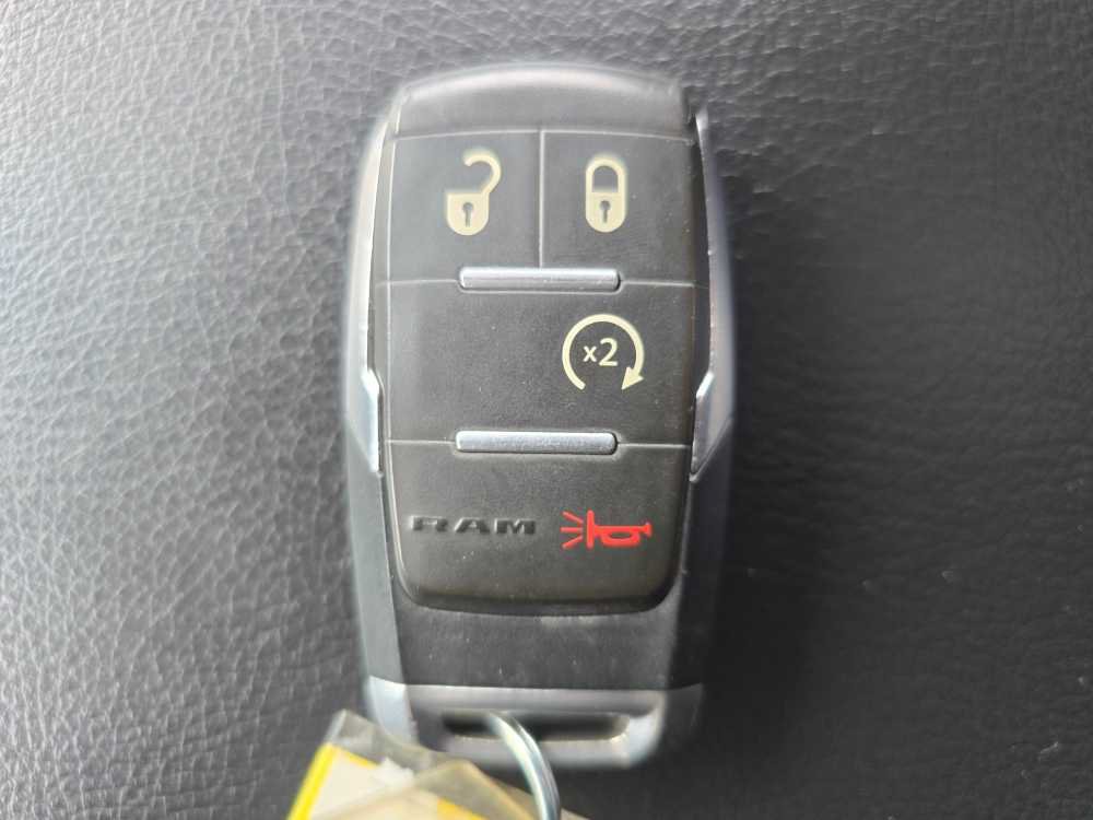 Used 2019 RAM 3500 Laramie w/ Chrome Appearance Group AWD/4WD image 22