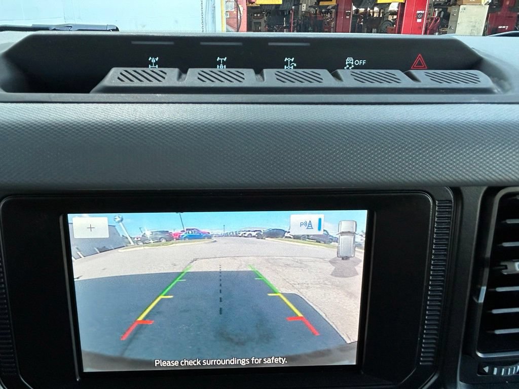 Certified 2023 Ford Bronco Big Bend w/ Sasquatch Package AWD/4WD image 23