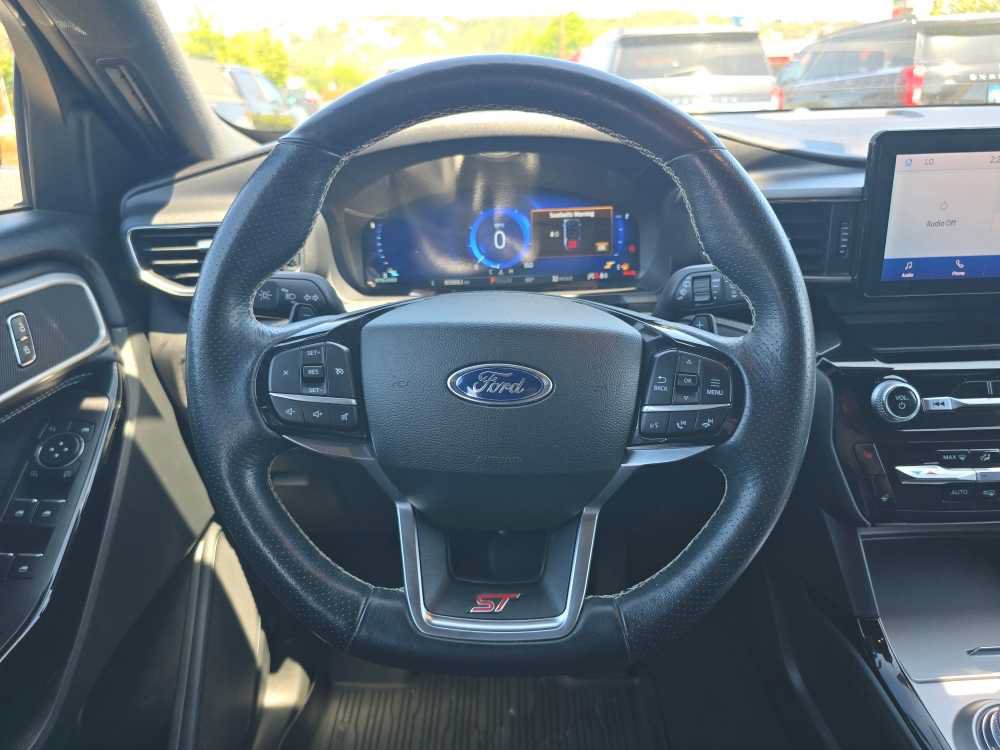 Certified 2022 Ford Explorer ST AWD/4WD image 11