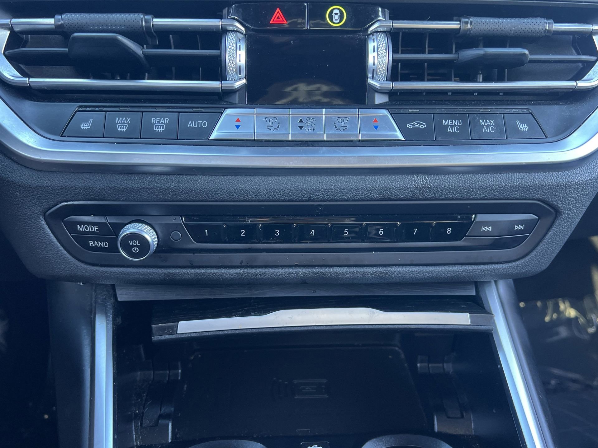 Used 2021 BMW 330i Sedan w/ Convenience Package image 9