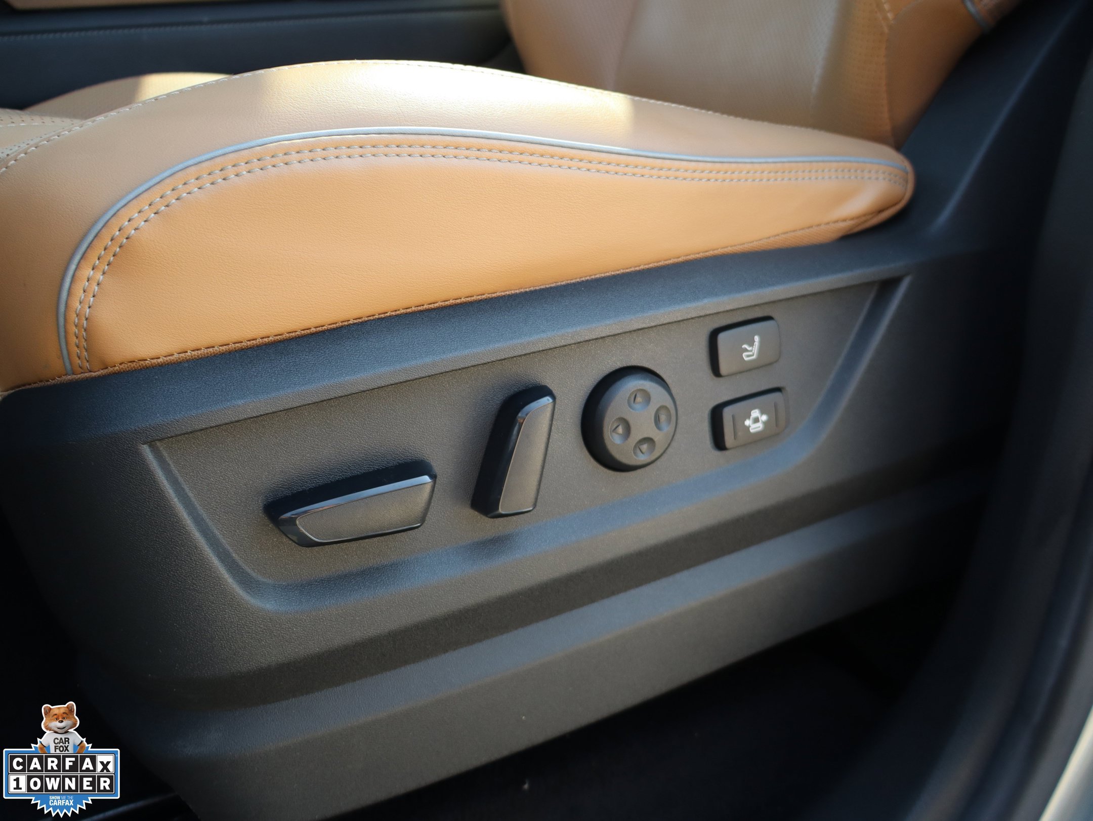 Used 2025 INFINITI QX80 Sensory AWD/4WD image 15