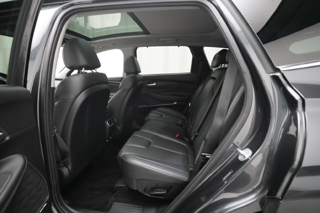 Used 2023 Hyundai Santa Fe SEL w/ Premium Package AWD/4WD image 16