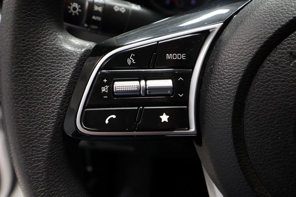 Used 2023 Kia Forte LXS image 27