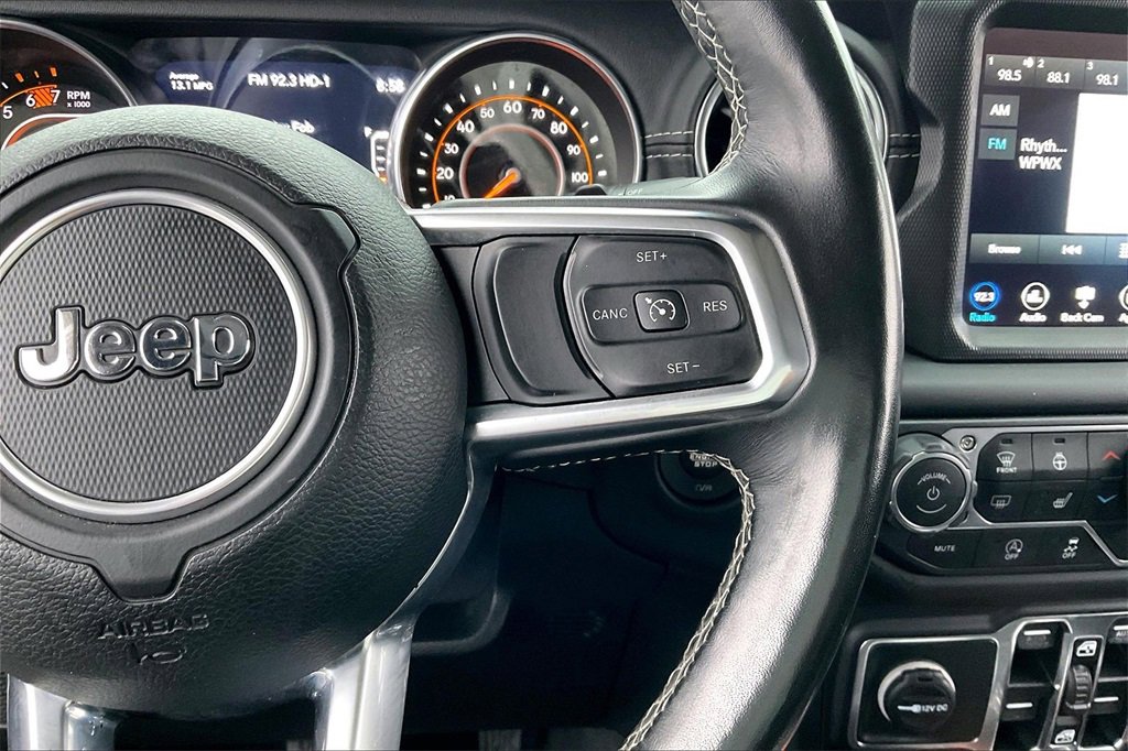 Used 2019 Jeep Wrangler Unlimited Sahara image 17