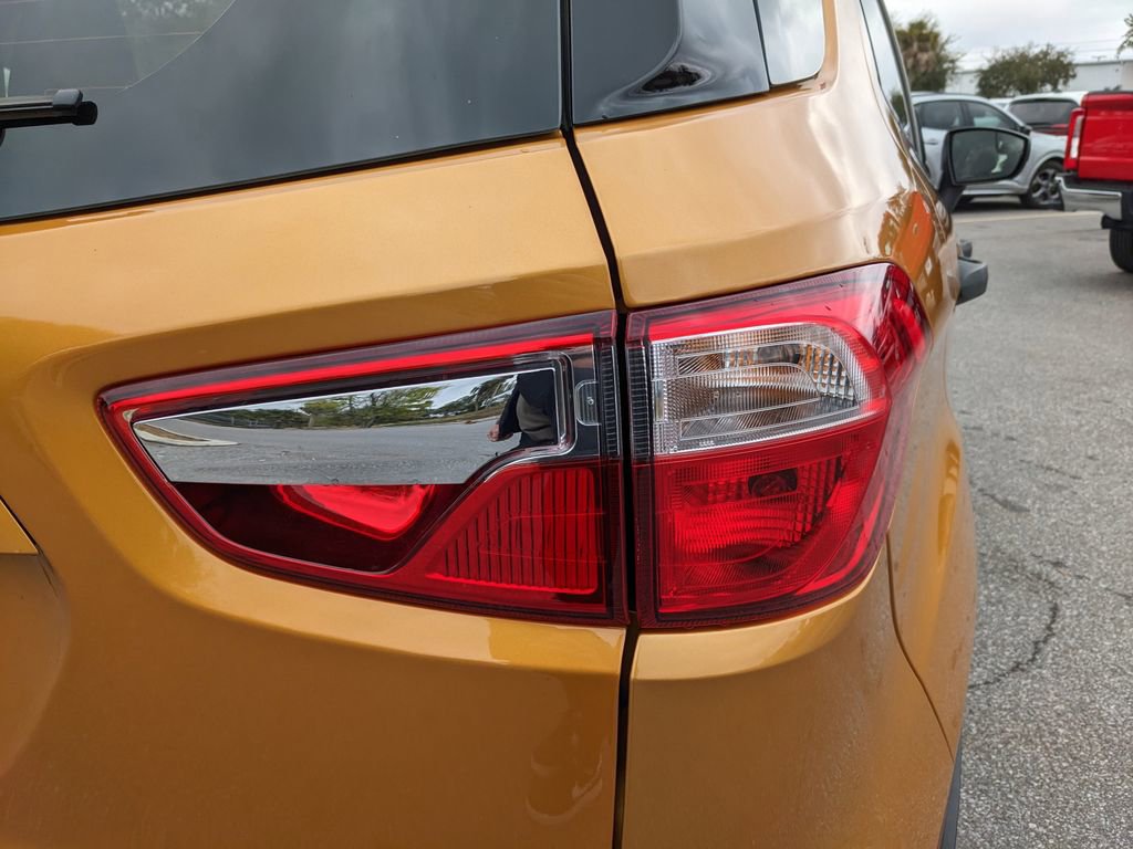 Certified 2022 Ford EcoSport S image 12