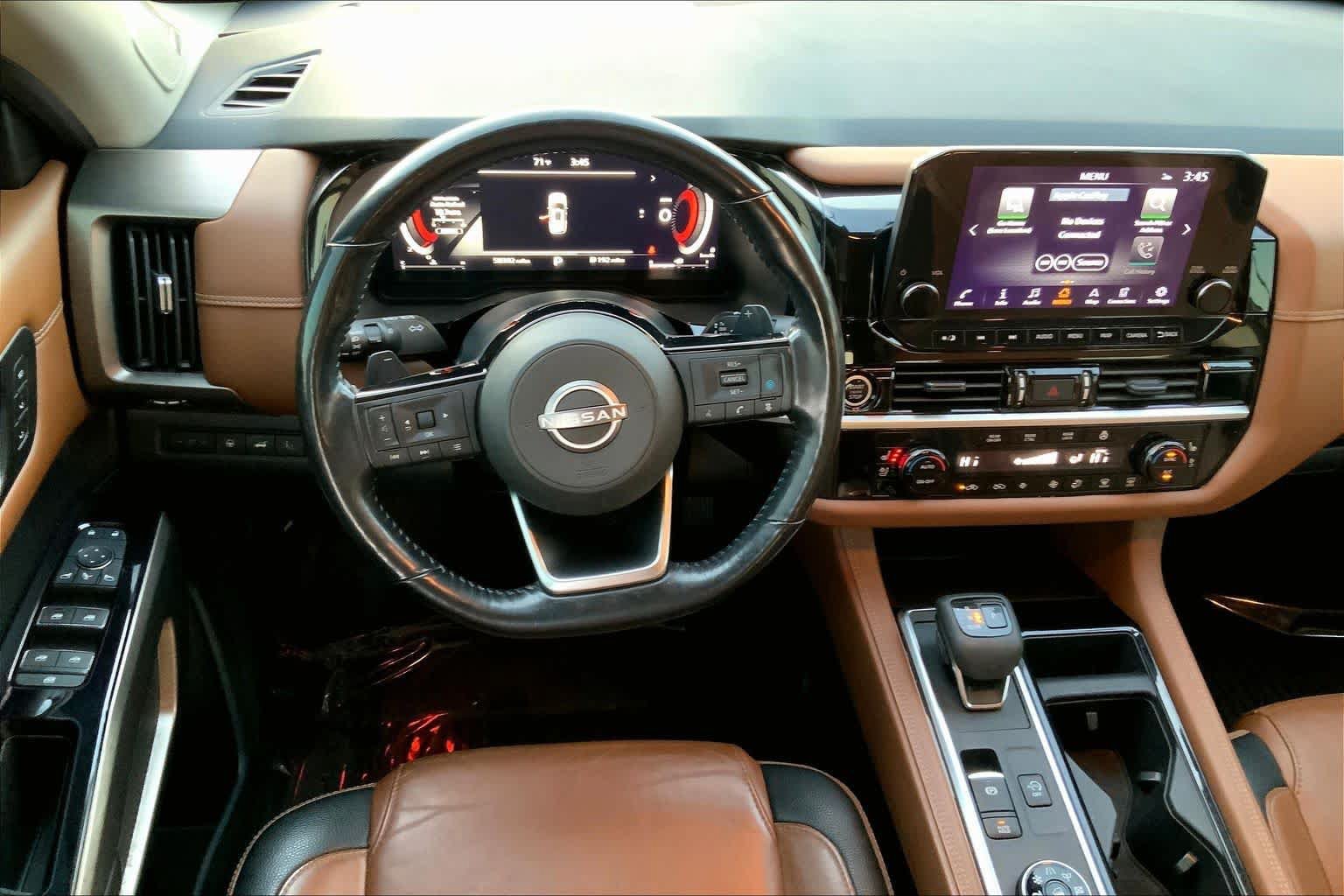 Used 2023 Nissan Pathfinder Platinum AWD/4WD image 6