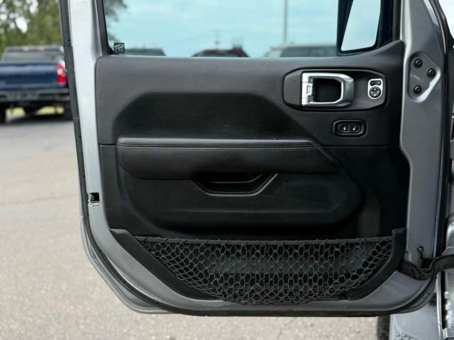 Used 2021 Jeep Wrangler Unlimited Sahara image 25