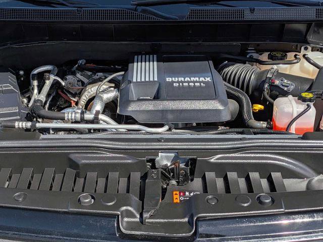 Used 2023 Chevrolet Silverado 1500 High Country w/ High Country Premium Package AWD/4WD image 14