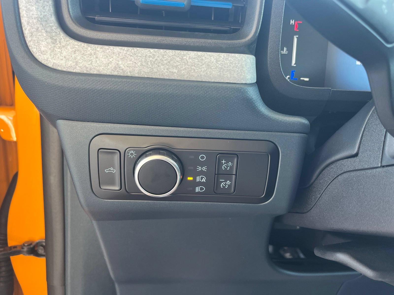 Certified 2026 Ford Maverick XLT w/ XLT Luxury Package FWD image 15