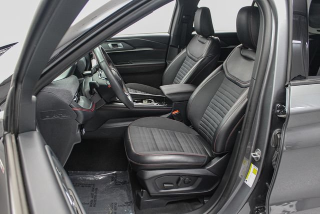 Certified 2026 Ford Explorer ST-Line AWD/4WD image 14