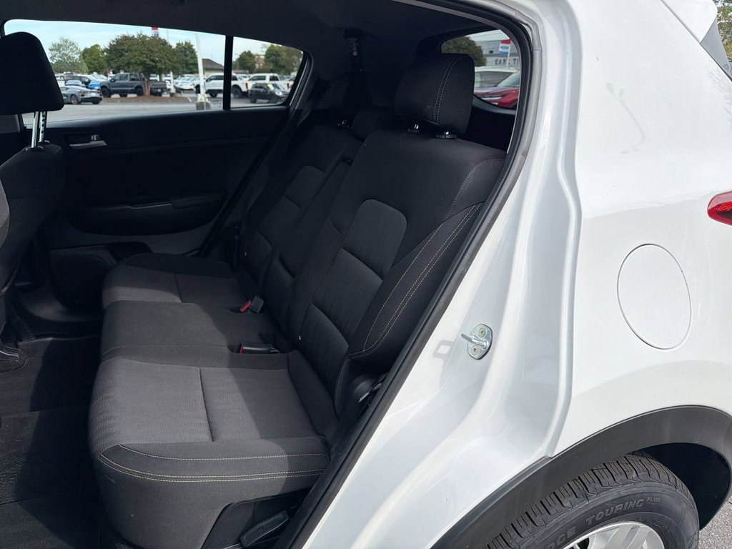Used 2019 Kia Sportage LX FWD image 23