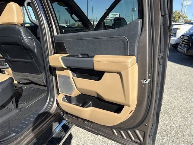 Certified 2023 Ford F250 Lariat w/ Chrome Package image 21