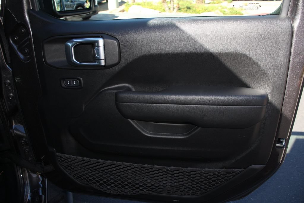 Used 2023 Jeep Wrangler Sport AWD/4WD image 22