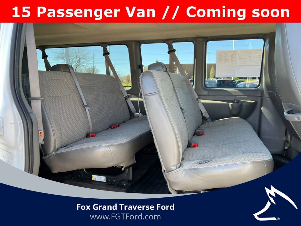 Used 2025 Chevrolet Express 3500 LT w/ LT Preferred Equipment Group image 4