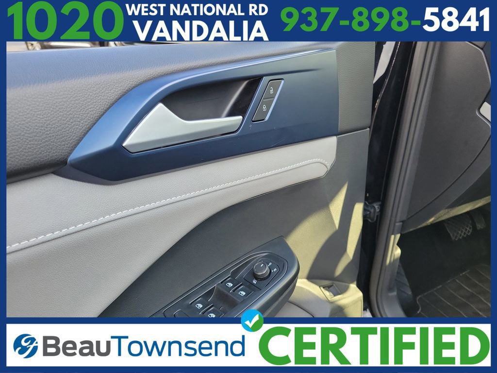 Used 2024 Volkswagen Taos SE image 19