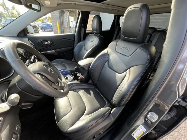 Used 2022 Jeep Cherokee Limited w/ Elite Package AWD/4WD image 14