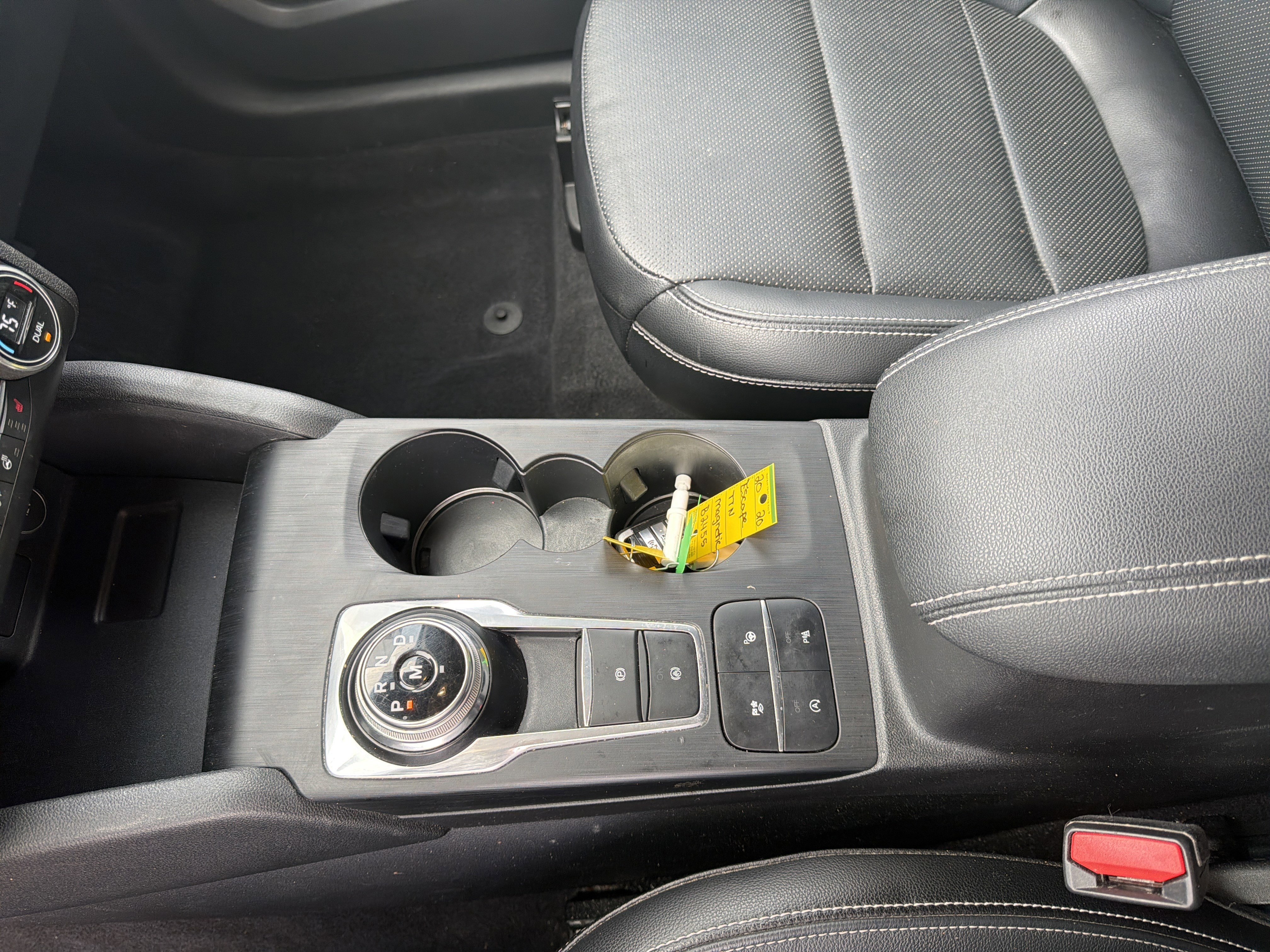 Certified 2020 Ford Escape Titanium AWD/4WD image 39