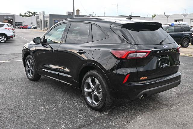 Certified 2024 Ford Escape ST-Line w/ Tech Pack #1 AWD/4WD image 11