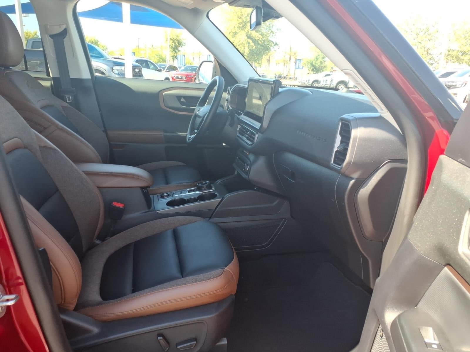 Certified 2025 Ford Bronco Sport Outer Banks w/ Outer Banks Tech Package+ AWD/4WD image 11