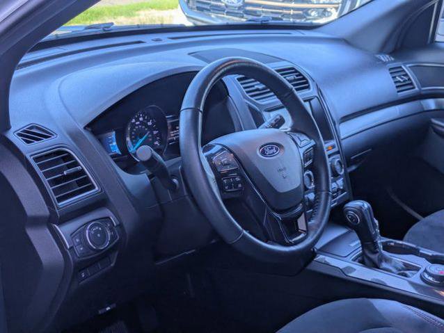 Certified 2018 Ford Explorer XLT w/ Equipment Group 202A AWD/4WD image 14