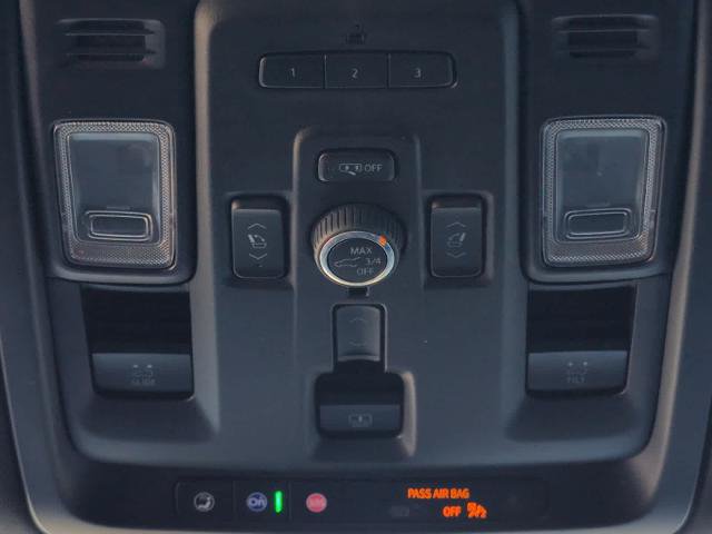 Used 2022 Chevrolet Tahoe High Country w/ Premium Package 2 AWD/4WD image 34