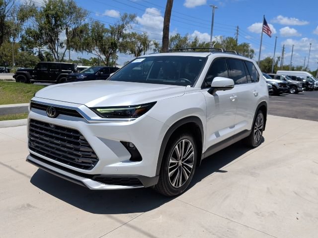 Used 2024 Toyota Grand Highlander AWD Hybrid image 9