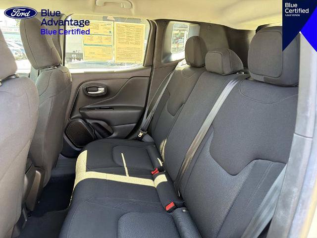 Used 2023 Jeep Renegade Latitude AWD/4WD image 14