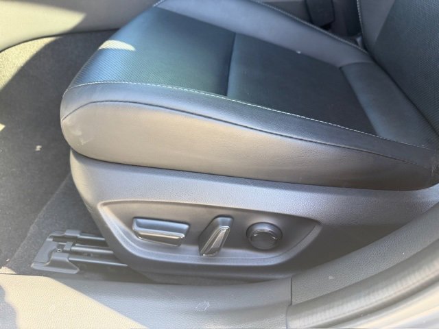 Used 2024 Toyota Prius Limited image 9