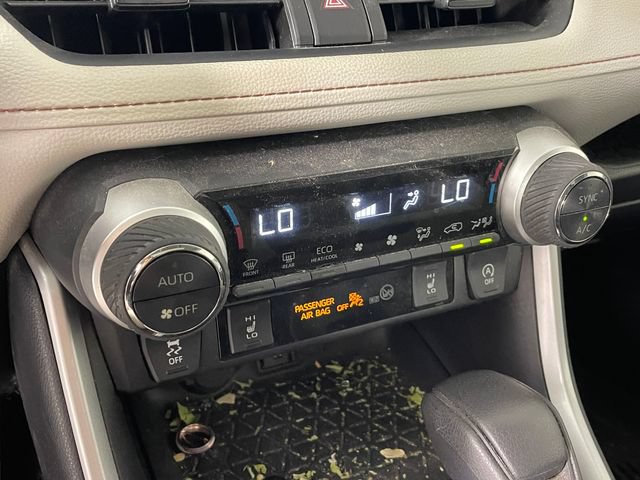 Used 2021 Toyota RAV4 XLE w/ Convenience Package AWD/4WD image 8