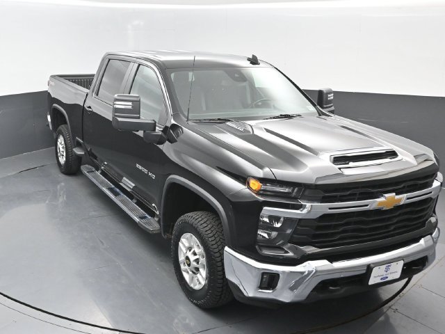 Used 2025 Chevrolet Silverado 2500 LT w/ Convenience Package AWD/4WD image 18