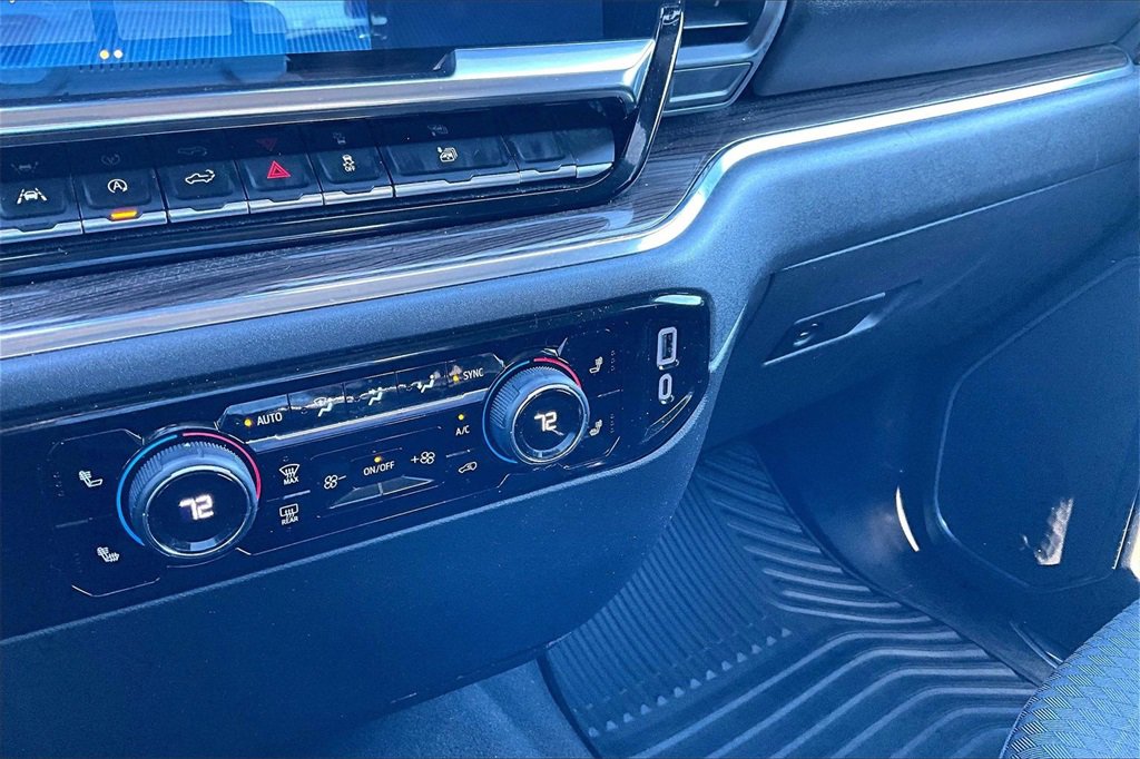 Used 2023 Chevrolet Silverado 1500 LT image 33