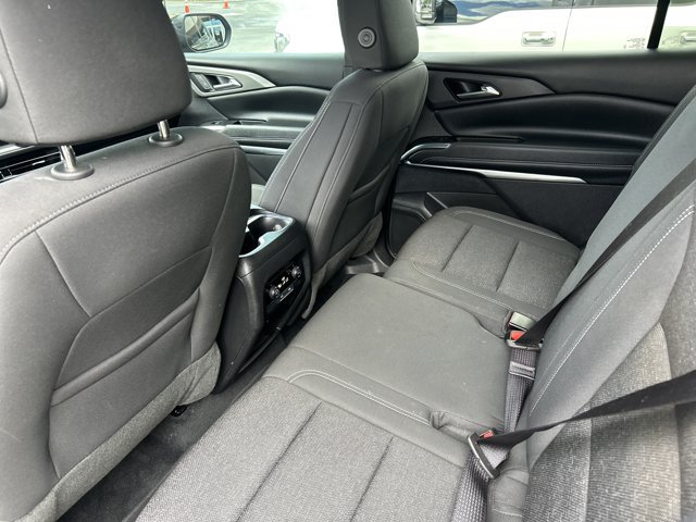 Used 2024 Chevrolet Traverse LS FWD image 16