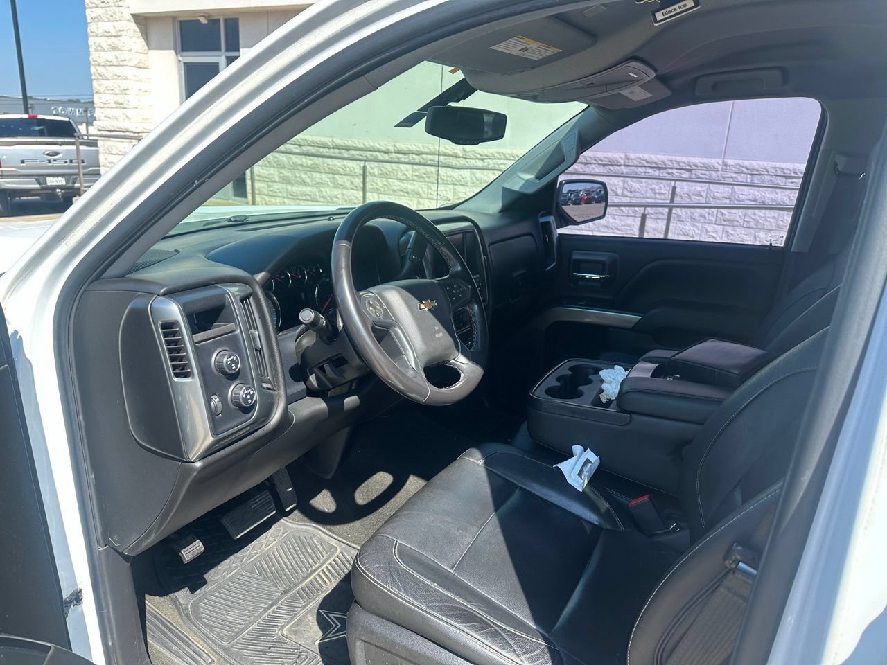 Used 2018 Chevrolet Silverado 1500 LT w/ LT Fleet Convenience Package AWD/4WD image 3