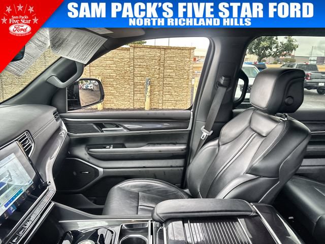Used 2024 Jeep Wagoneer 4WD w/ Premium Group I image 13