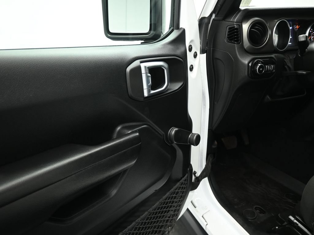 Used 2021 Jeep Wrangler Unlimited Sport AWD/4WD image 10