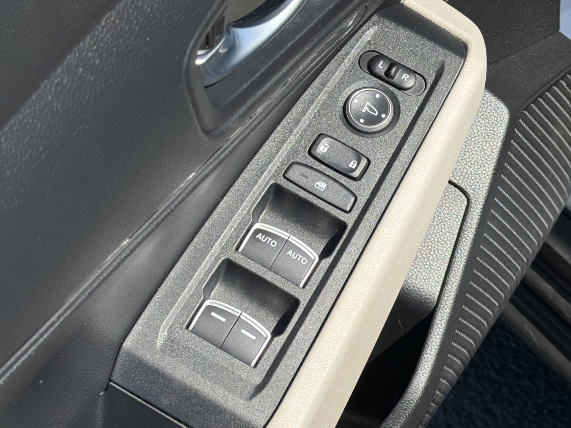 Used 2025 Honda Accord LX image 15