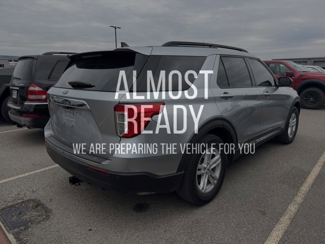 Certified 2022 Ford Explorer XLT image 3