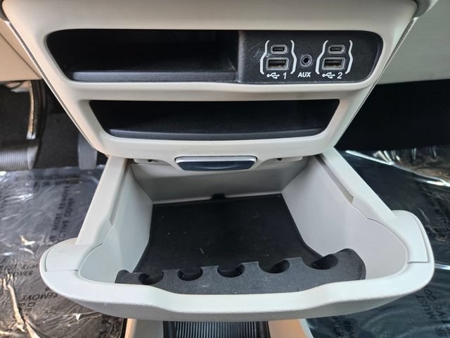 Used 2023 Chrysler Voyager LX FWD image 15