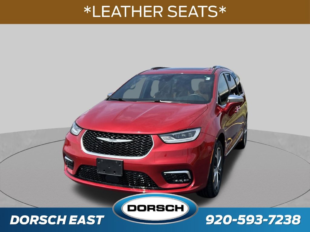 Used 2024 Chrysler Pacifica Pinnacle w/ Trailer Tow Group